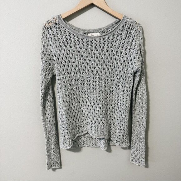 NWOT Hollister Light Gray Open-Knit Top M - Picture 4 of 13